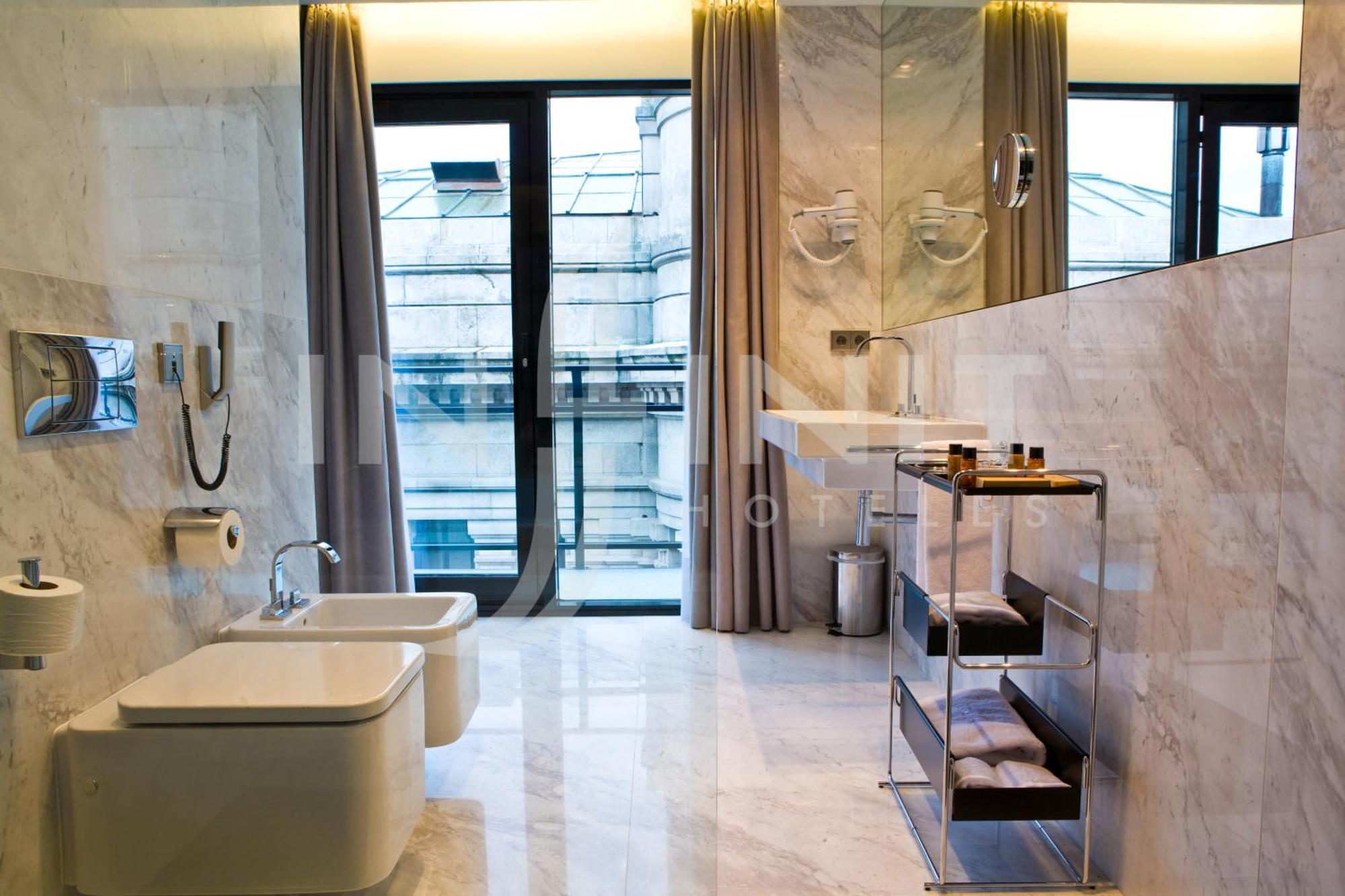 Hotel Inffinit Vigo Phòng bức ảnh