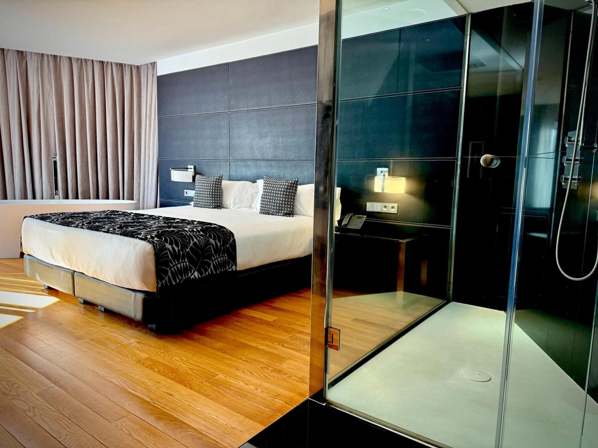 Hotel Inffinit Vigo Ngoại thất bức ảnh
